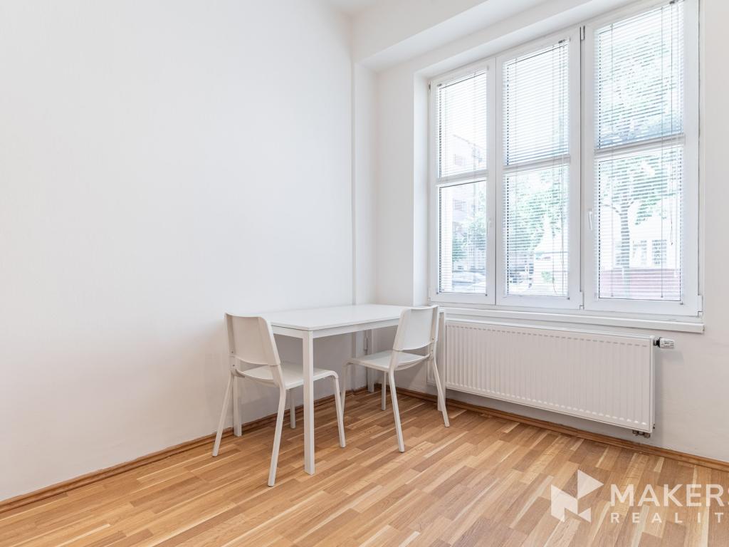 Pronájem bytu 1+1 56 m2
