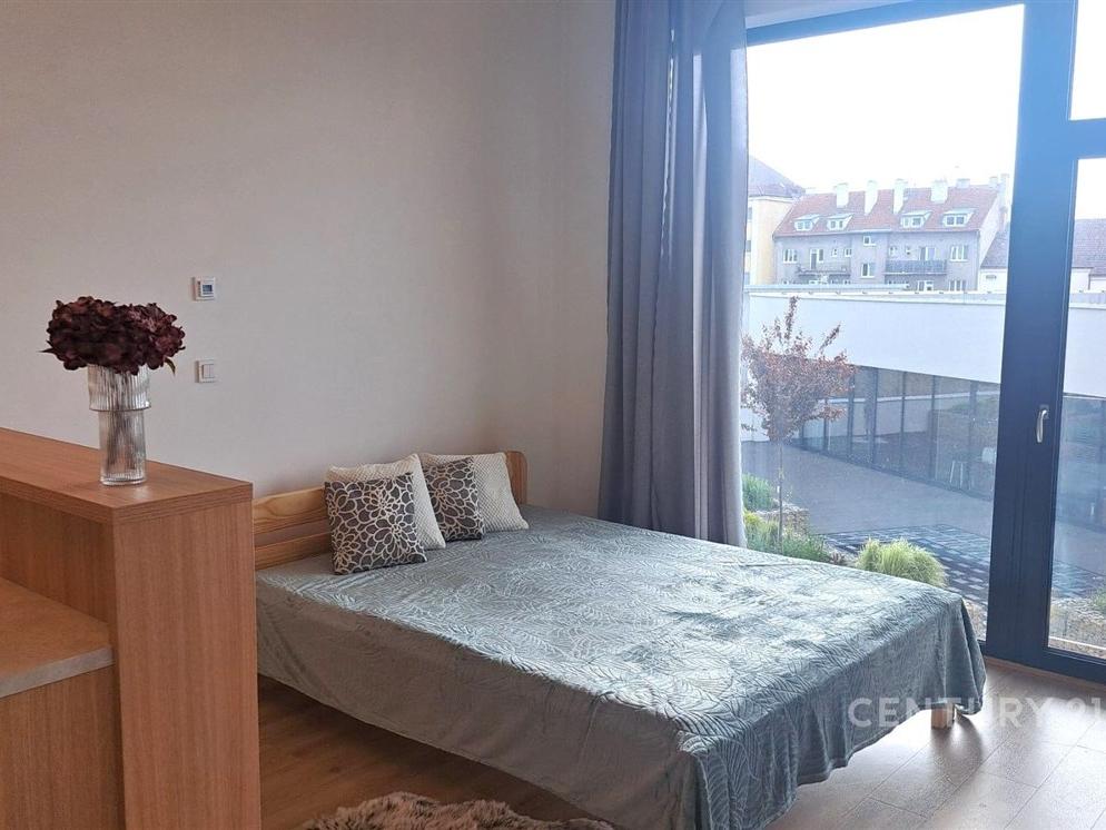 Pronájem bytu 1+kk 32 m2