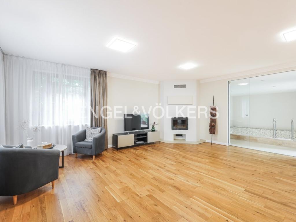 Pronájem domu 351 m2