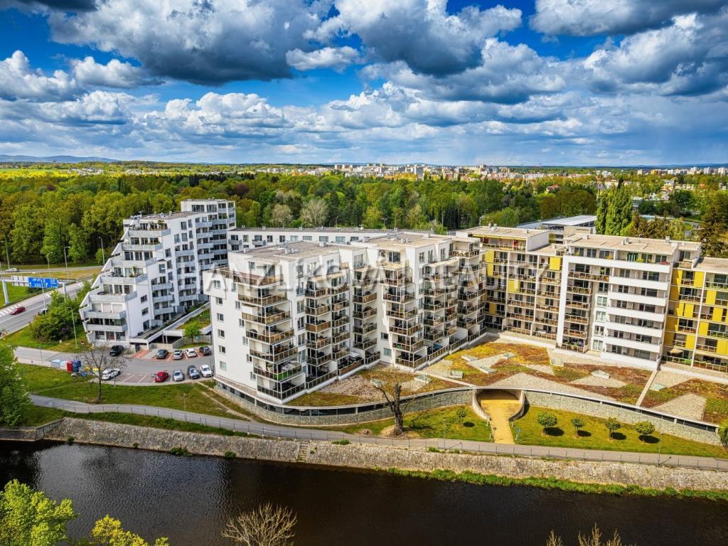 Pronájem bytu 1+kk 28 m2