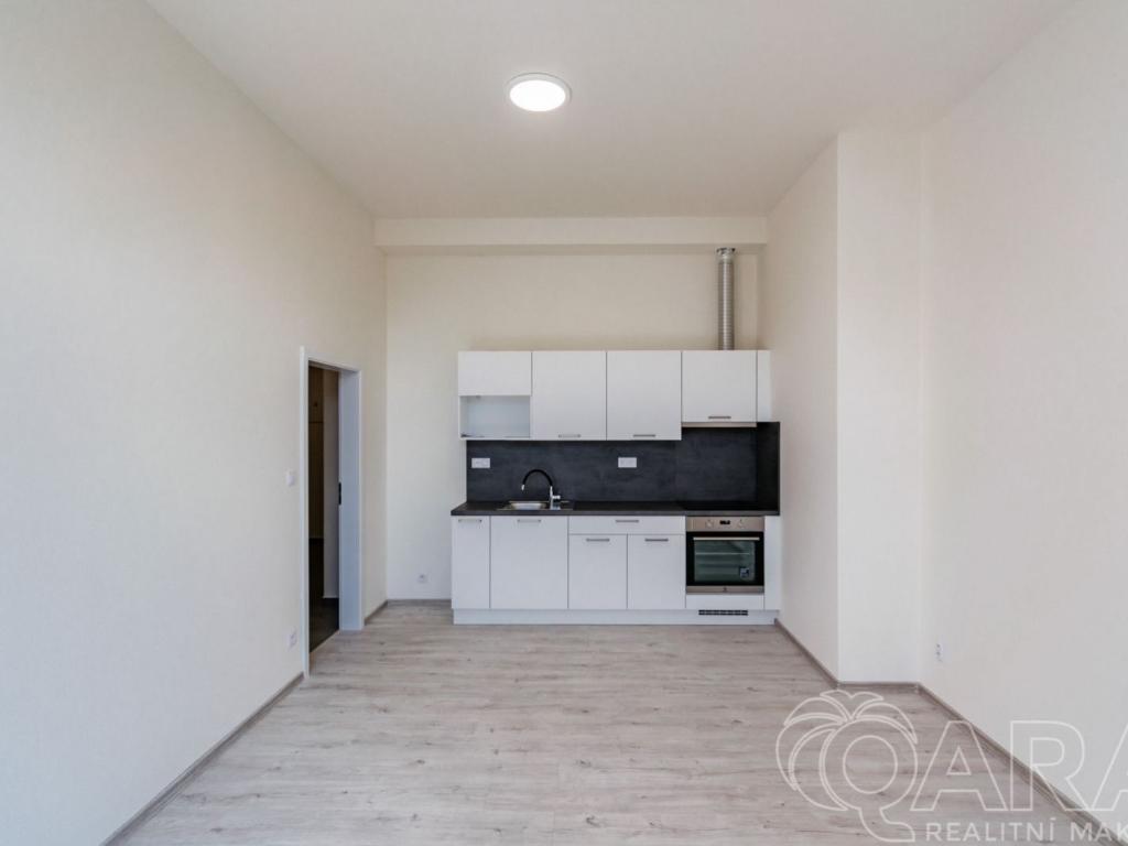 Pronájem bytu 1+kk 38 m2