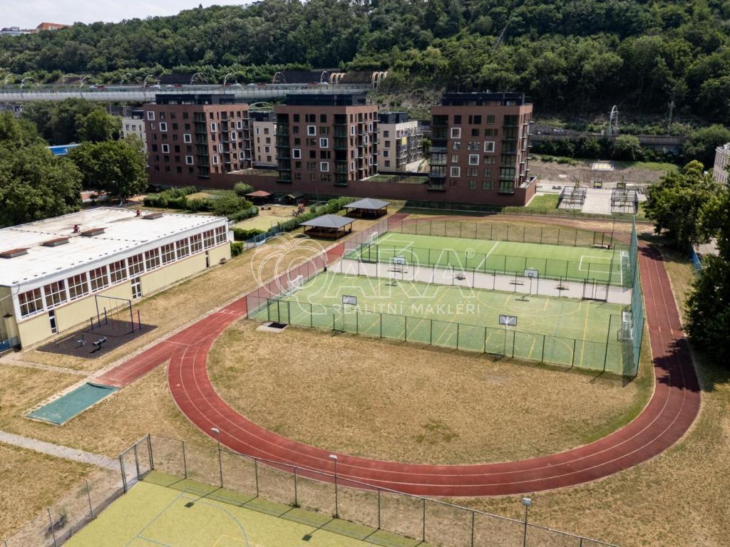 Prodej bytu 1+1 53 m2, Praha – náhled fotky 31
