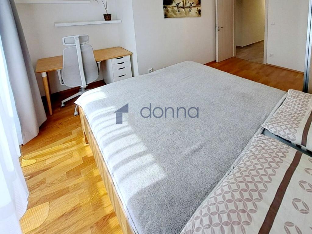 Pronájem bytu 3+kk 76 m2, Praha – náhled fotky 8