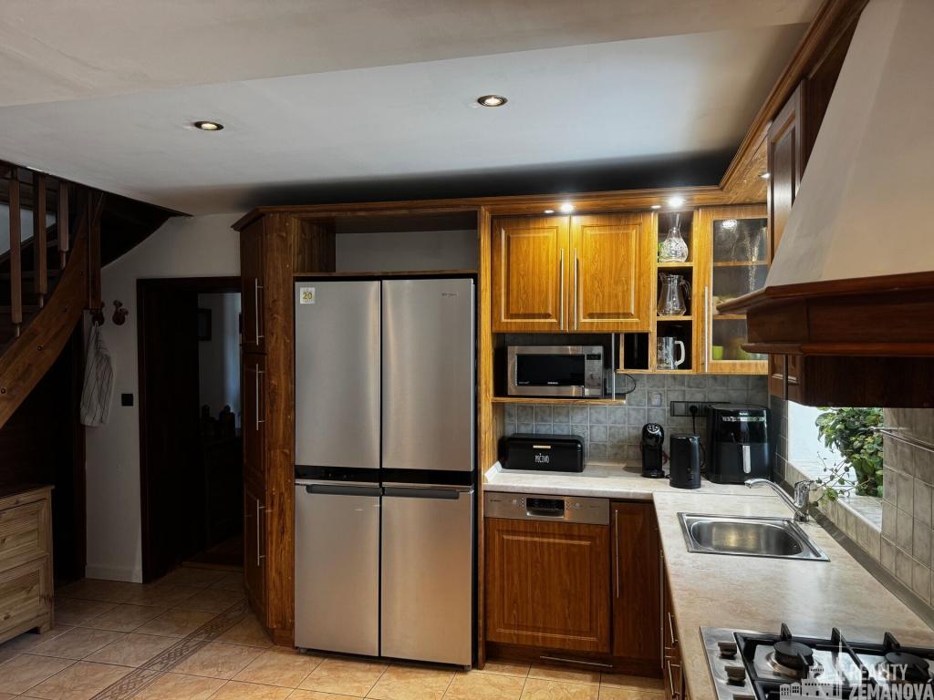 fivePlusRooms, Zvoleněves - Zvoleněves, 7300000