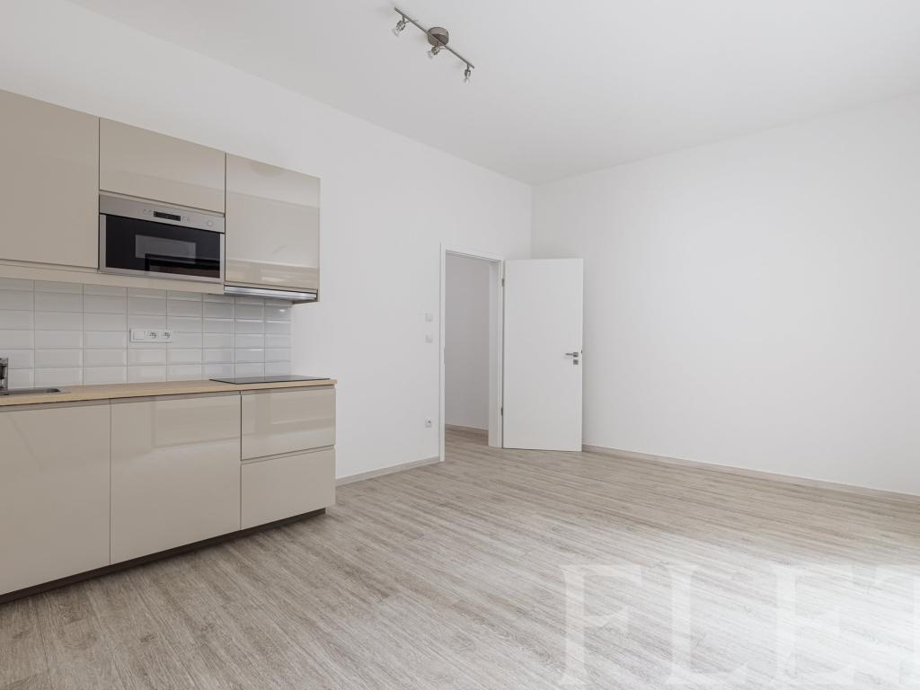 Pronájem bytu 1+kk 32 m2