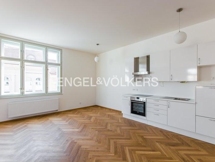 Pronájem bytu 2+kk 101 m2