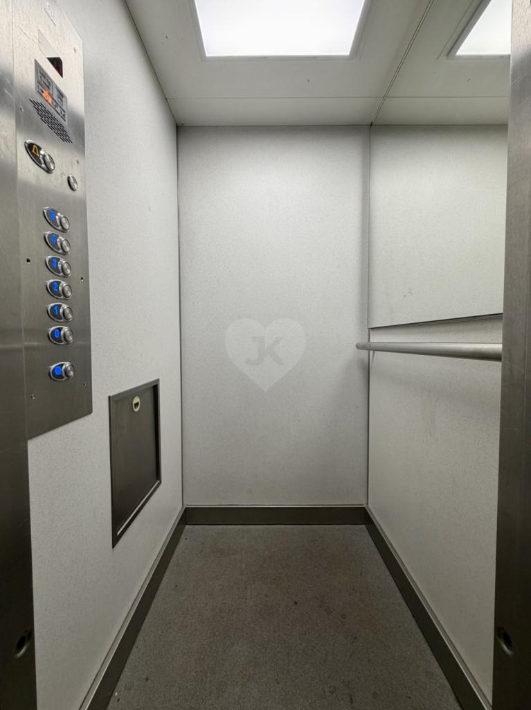Pronájem bytu 2+kk 48 m2, Praha – náhled fotky 14