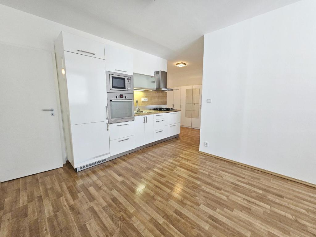 Pronájem bytu 2+kk 44 m2