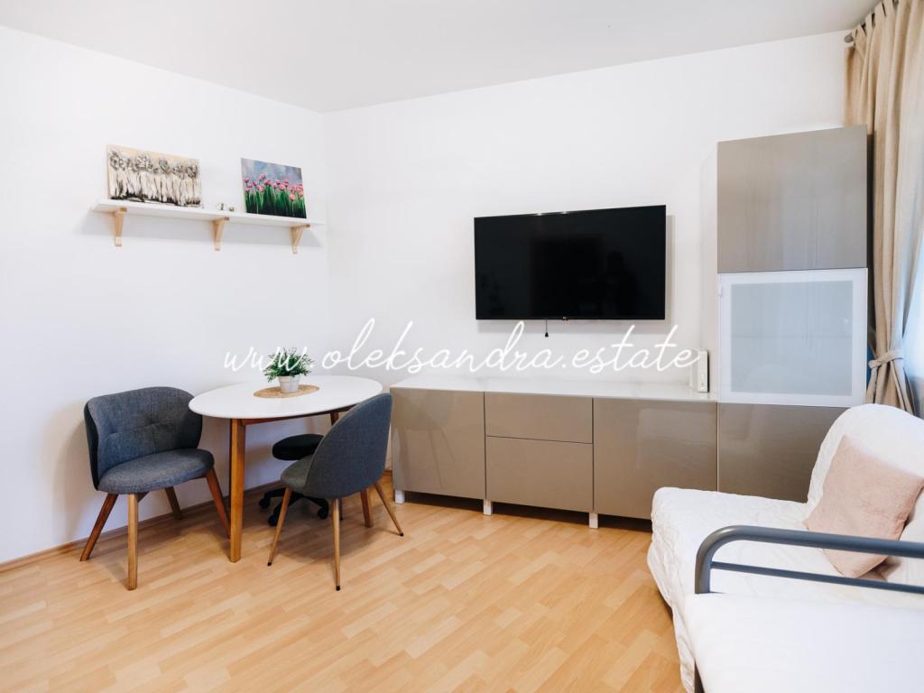 Pronájem bytu 2+kk 38 m2