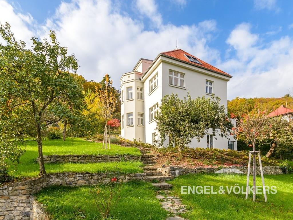 Pronájem domu 356 m2