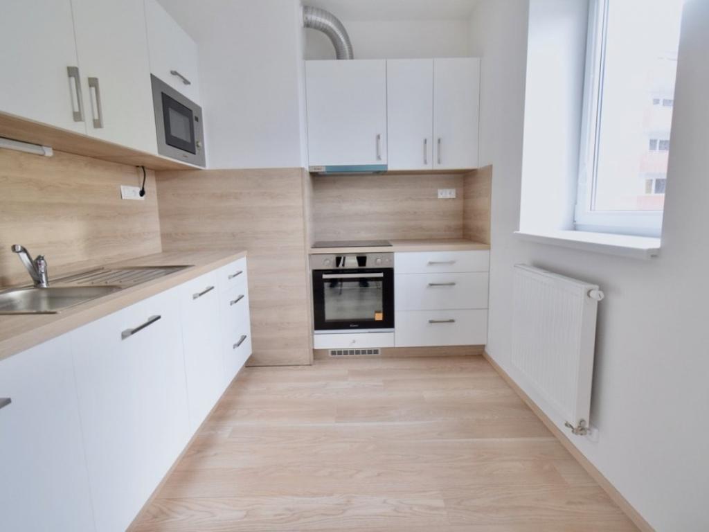Pronájem bytu 1+kk 32 m2