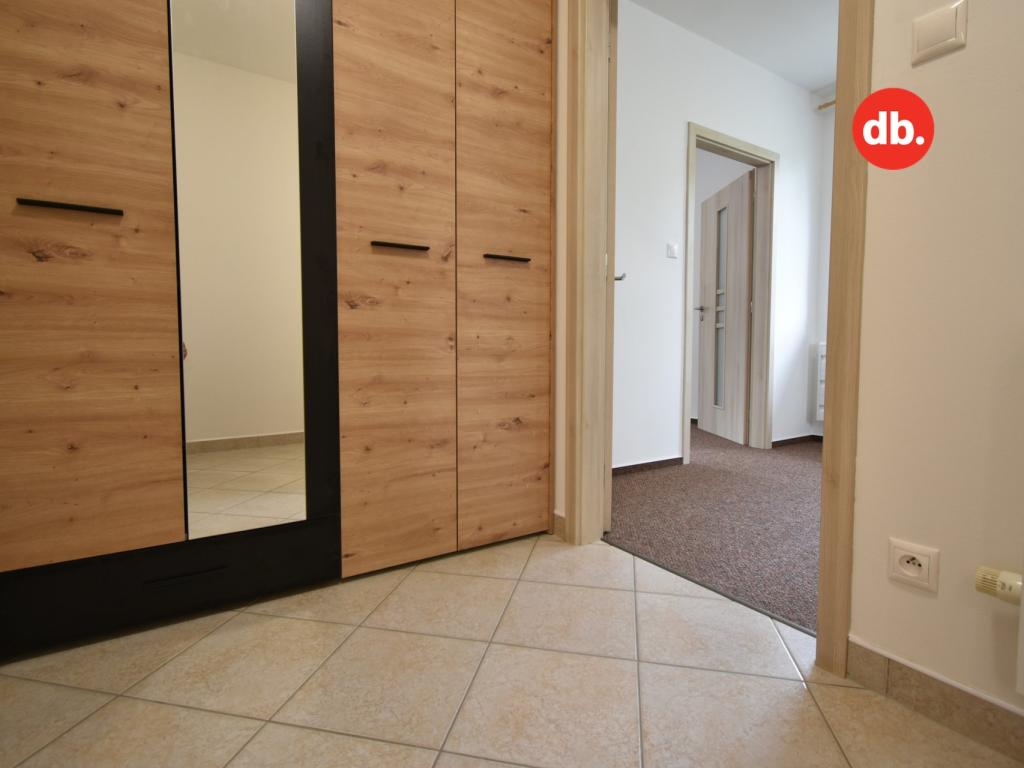 Pronájem bytu 2+kk 52 m2, Ostrov – náhled fotky 9