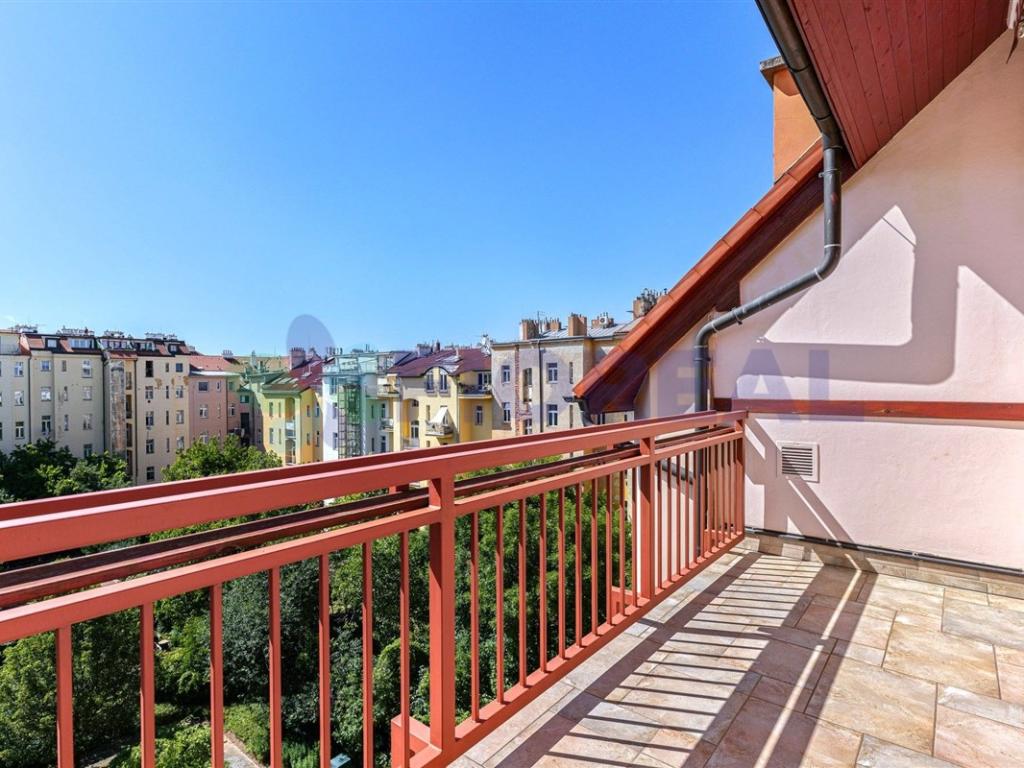 Pronájem bytu 5+1 230 m2, Praha – náhled fotky 13
