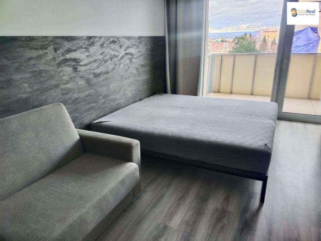 Pronájem bytu 1+kk 36 m2