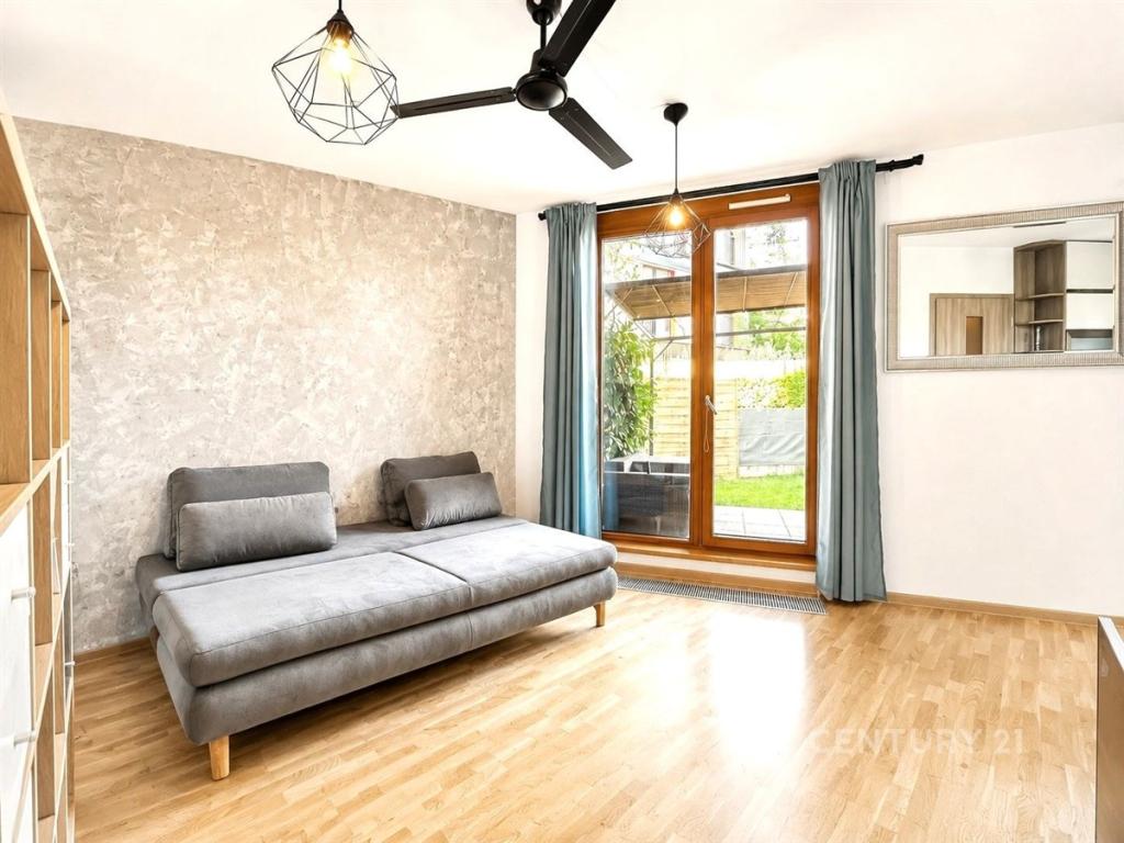 Pronájem bytu 1+kk 42 m2