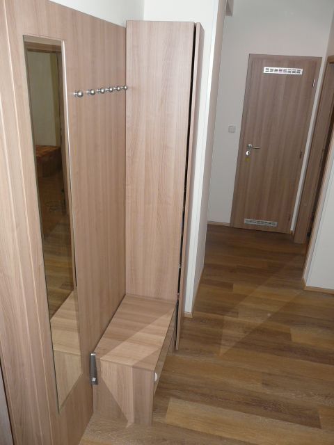 Spolubydleni bytu celý pokoj 85 m2