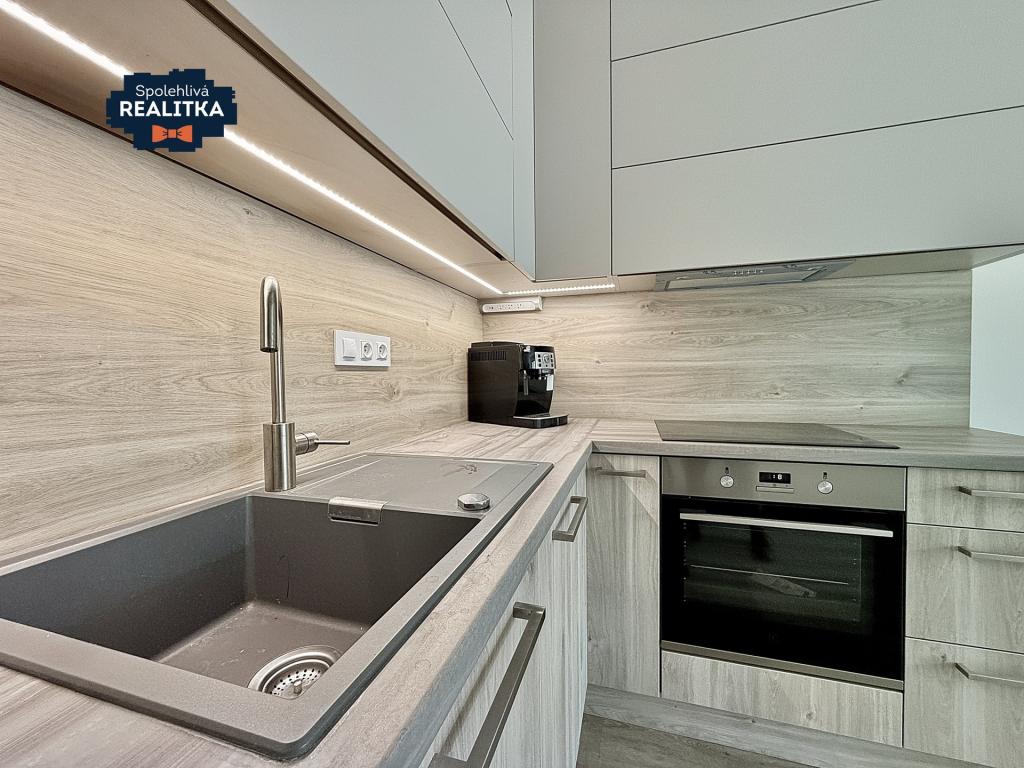 Pronájem bytu 1+kk 40 m2
