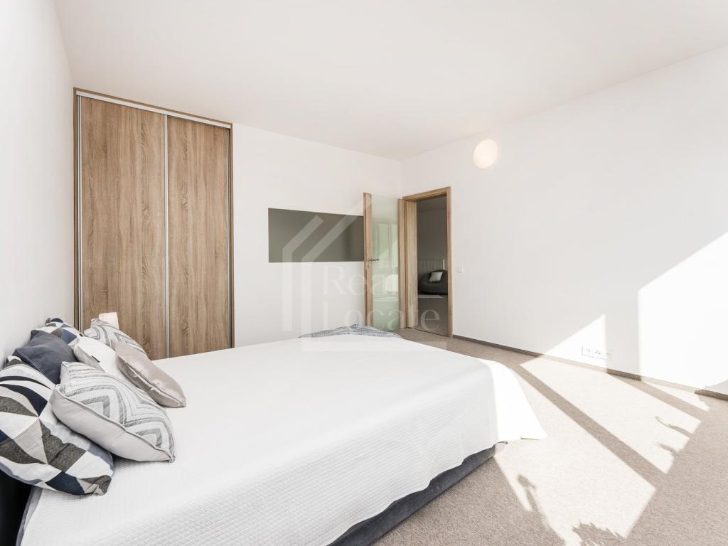 Pronájem bytu 2+kk 90 m² – další