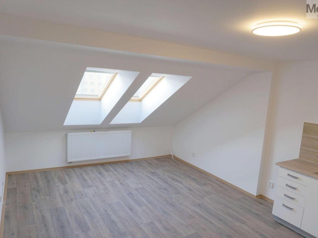 Pronájem bytu 4+kk 70 m2