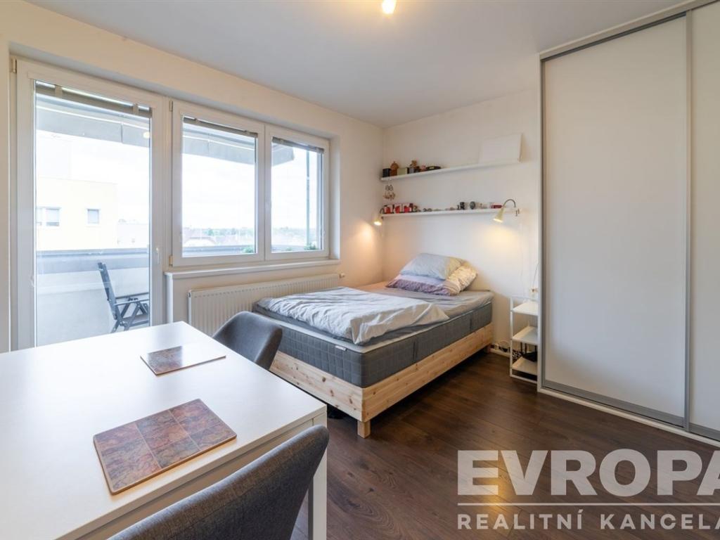Pronájem bytu 1+kk 32 m2