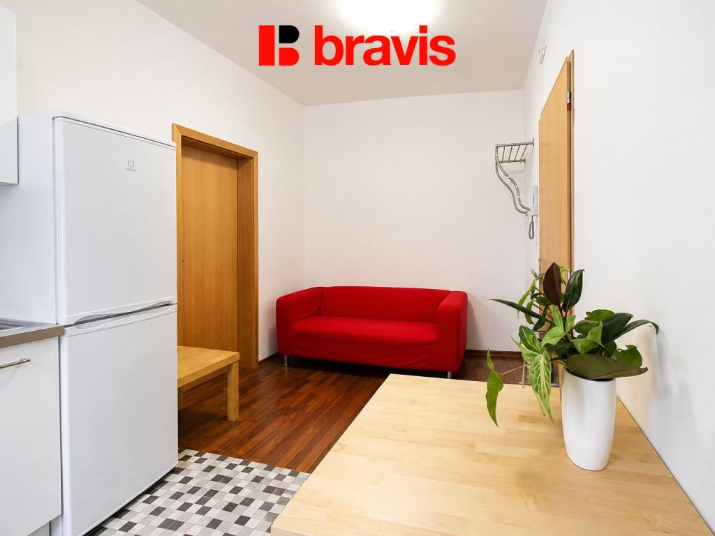 Pronájem bytu 2+kk 45 m² – pohled 3