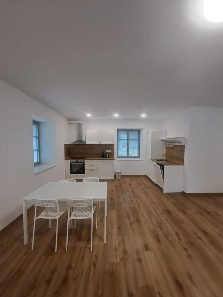 Pronájem bytu 2+kk 76 m2