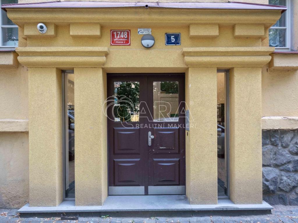 Prodej bytu 2+kk 67 m2, Praha – náhled fotky 23