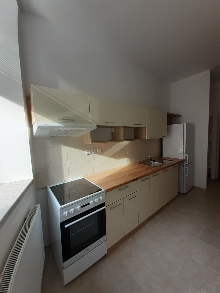 Pronájem bytu 1+1 38 m2