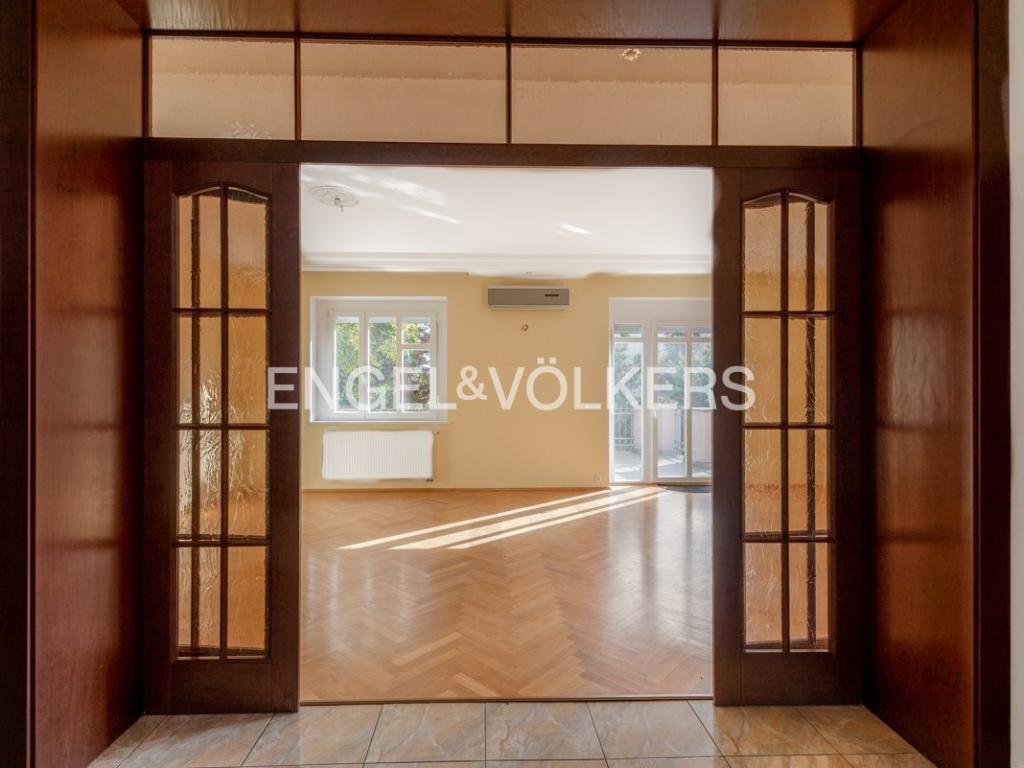 Pronájem domu 560 m2