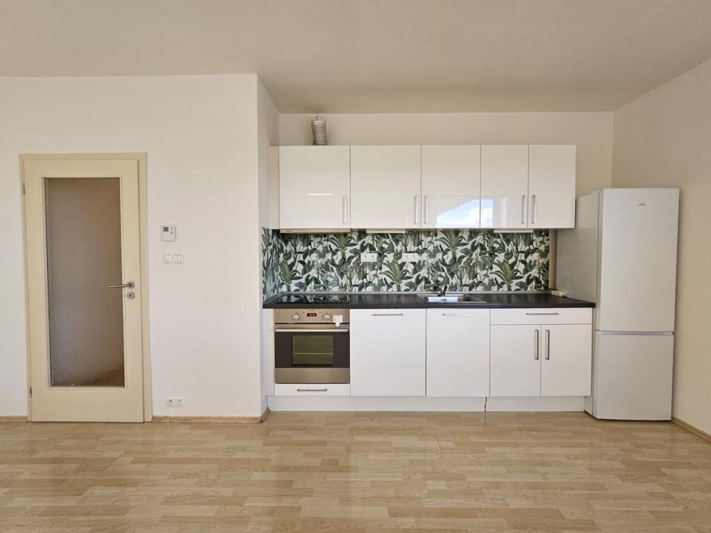 Pronájem bytu 2+kk 65 m2