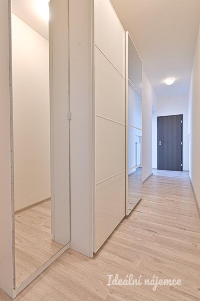 Pronájem bytu 1+kk 37 m2