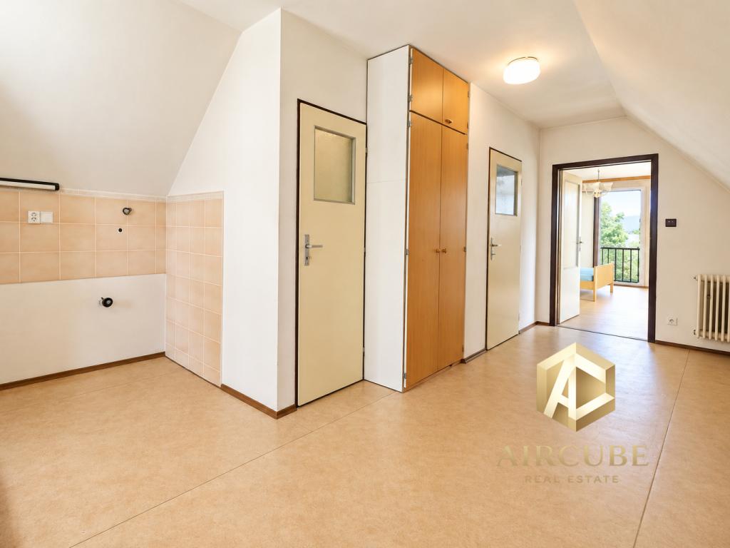 Pronájem domu 204 m2, Dolní Břežany – náhled fotky 21