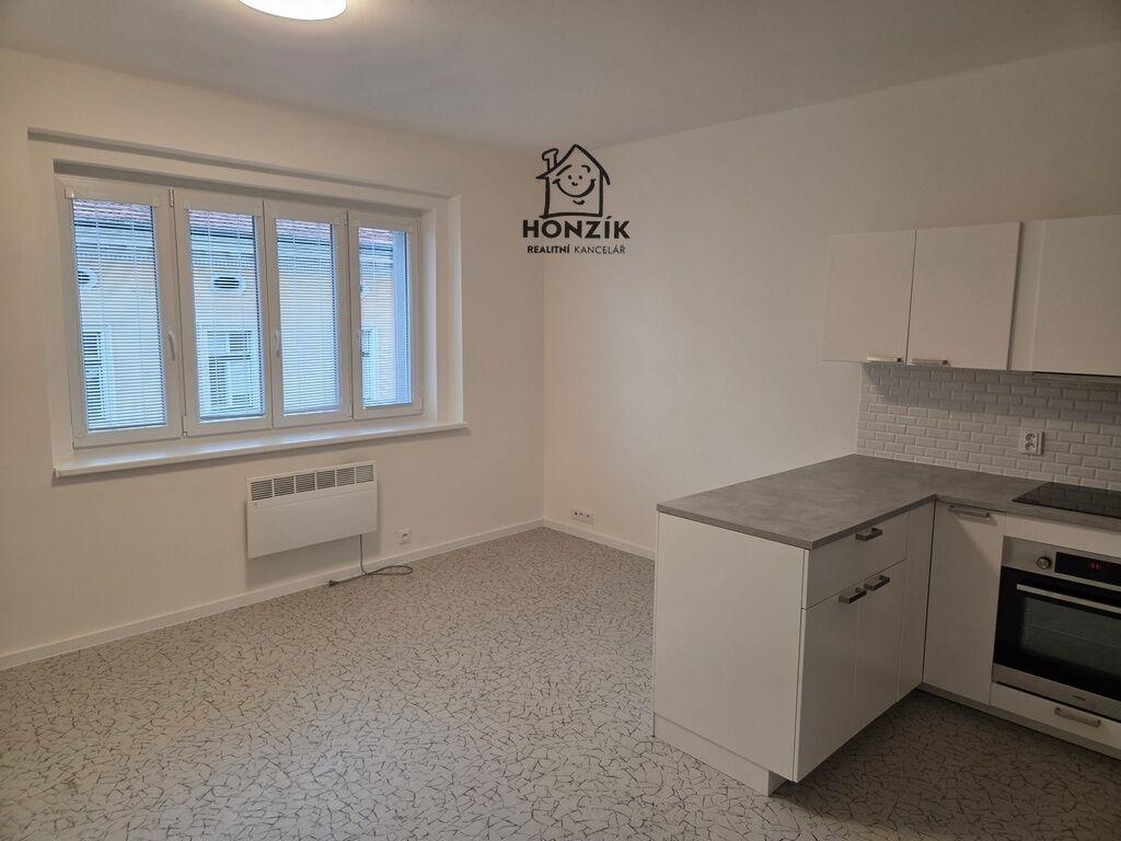 Pronájem bytu 2+kk 40 m2