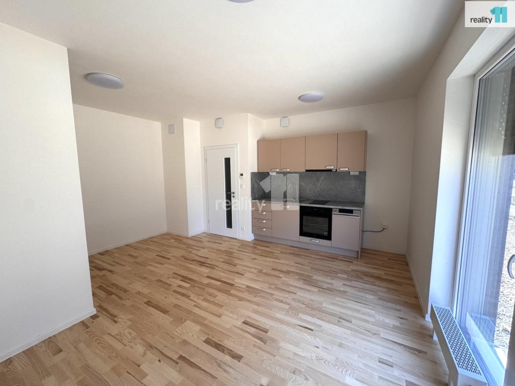 Pronájem bytu 1+kk 32 m2