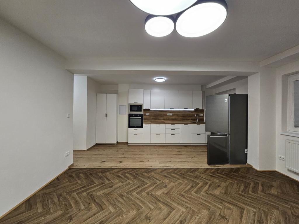 Pronájem 2+1, Kladno - Vítězná, 18490 Kč, 56 m2