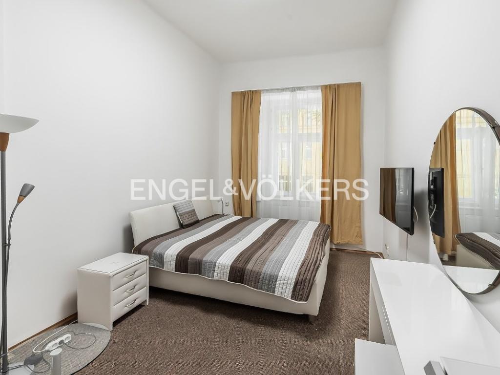 Pronájem bytu 3+1 103 m2, Praha – náhled fotky 4