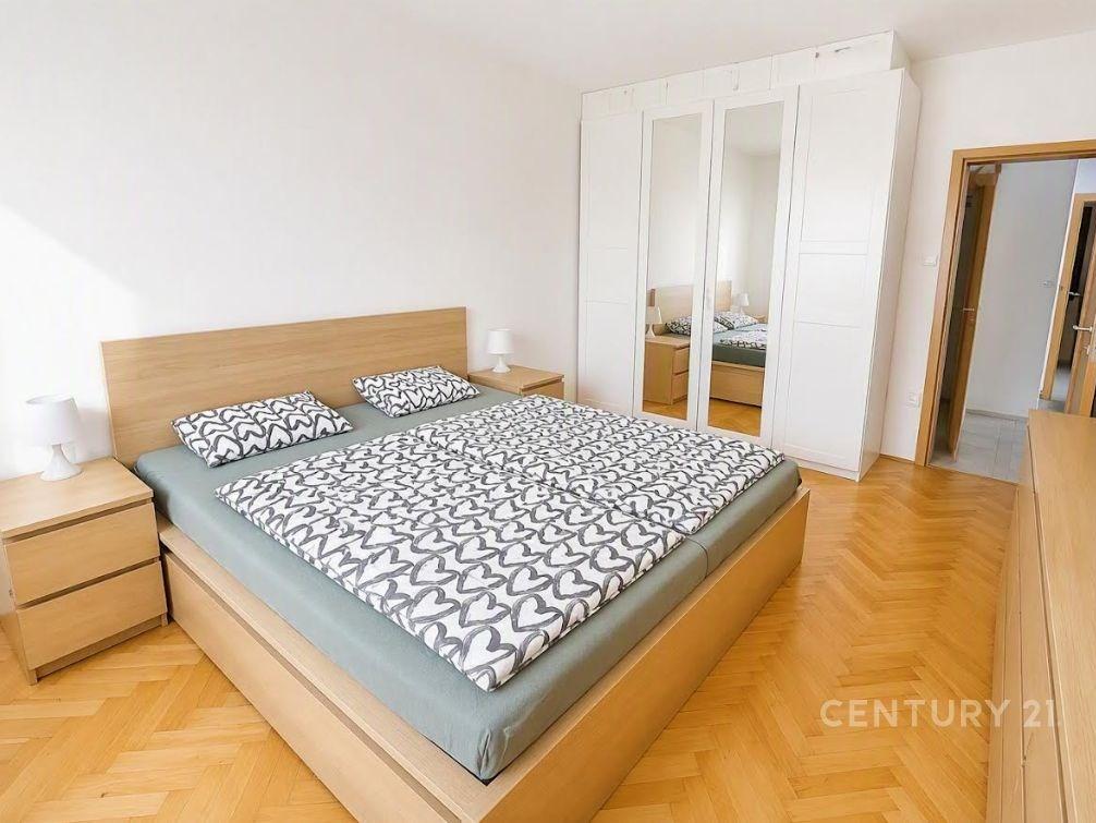 Pronájem bytu 3+kk 75 m2, Praha – náhled fotky 7