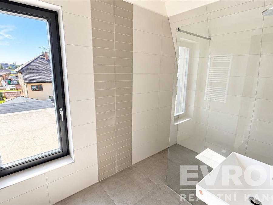 Pronájem domu 165 m2, Vrchlabí – náhled fotky 8