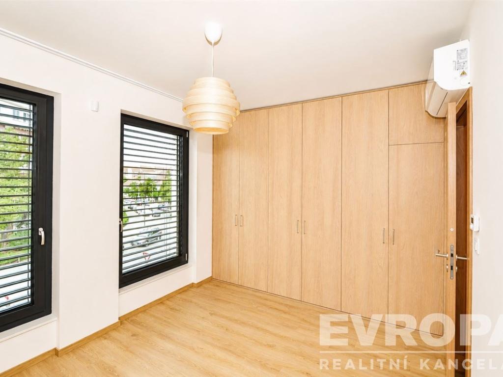 Pronájem bytu 3+kk 75 m2