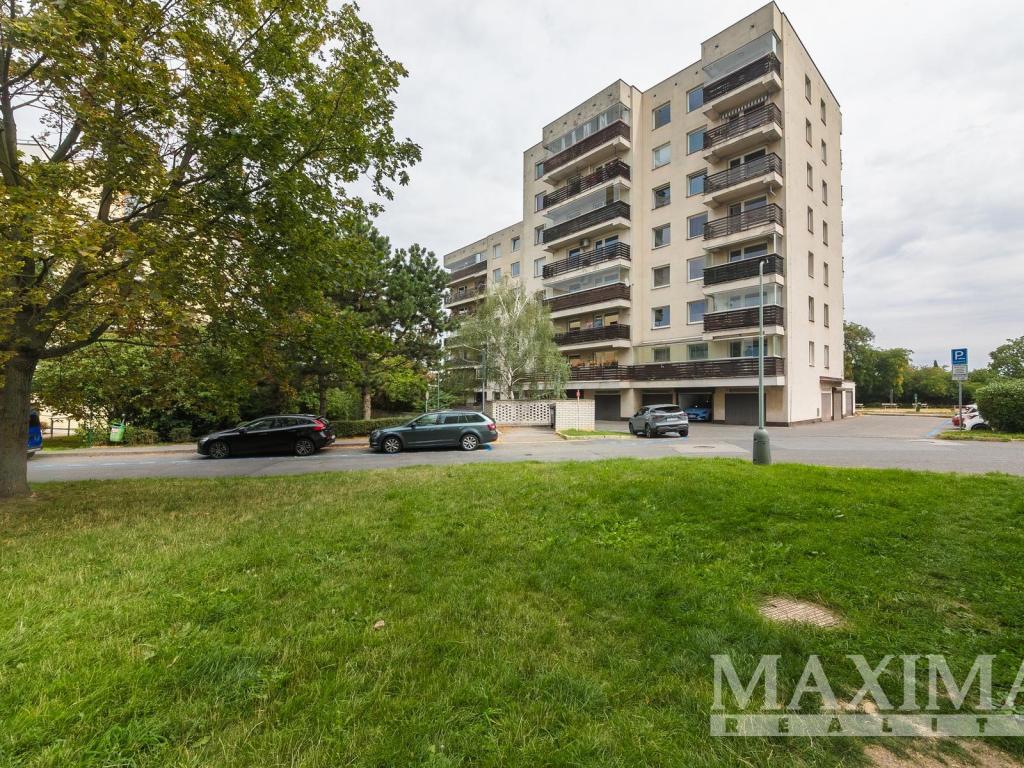Pronájem bytu 3+kk 75 m2, Praha – náhled fotky 27