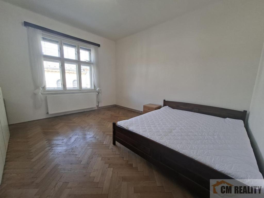 Pronájem bytu 1+1 42 m2