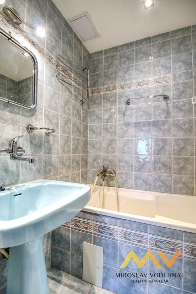 Pronájem bytu 3+1 90 m2, Hradec Králové – náhled fotky 10
