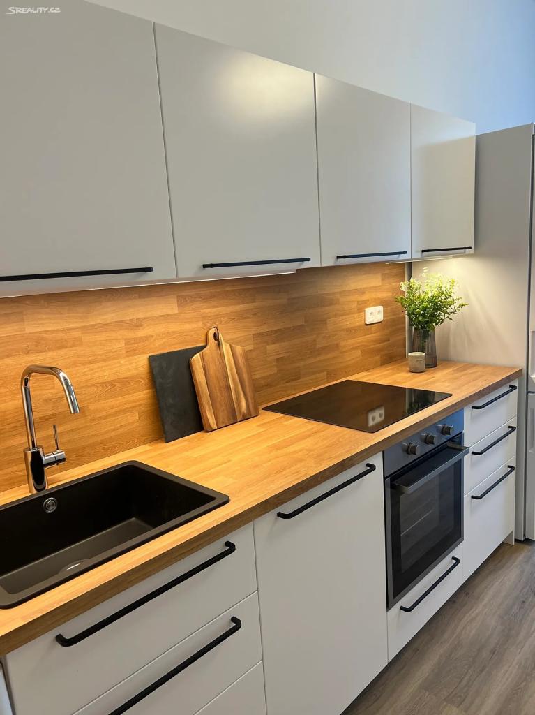 Pronájem bytu 3+kk 78 m2