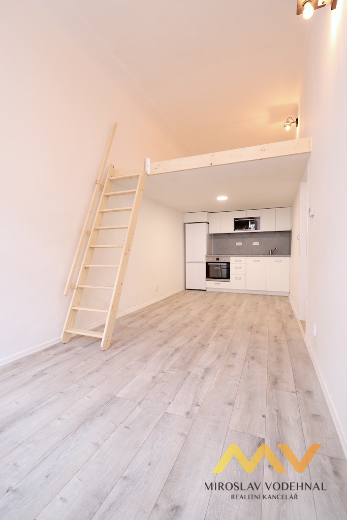 Pronájem bytu 2+kk 36 m2