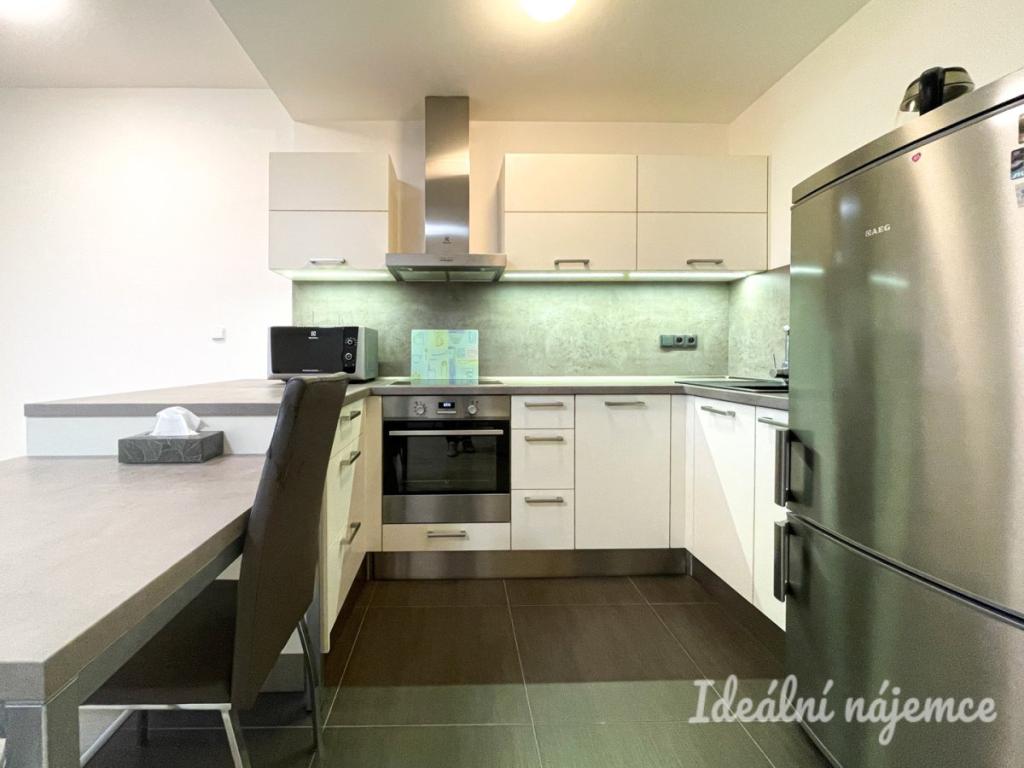 Pronájem bytu 1+kk 34 m2