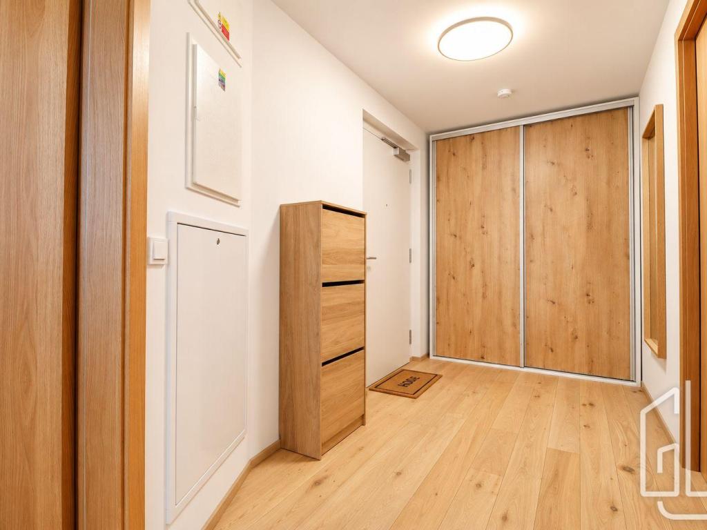 Pronájem bytu 2+kk 60 m2, Praha – náhled fotky 7