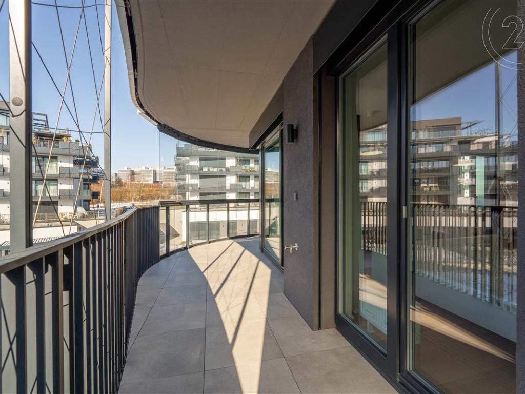 Pronájem bytu 1+kk 38 m2