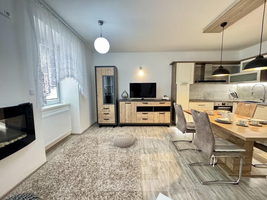 Pronájem bytu 3+kk 80 m2