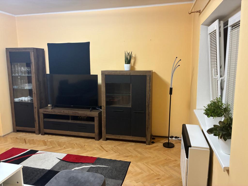Pronájem bytu 2+1 55 m2, Holešov – náhled fotky 11