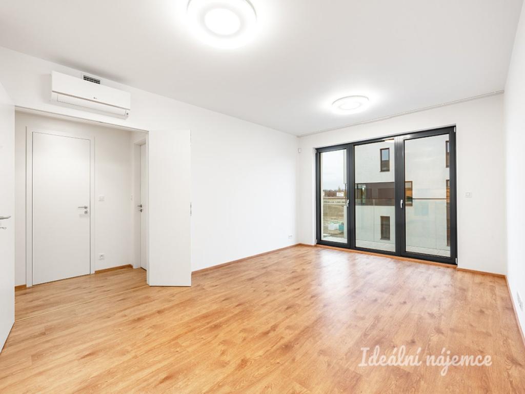 Pronájem bytu 2+kk 60 m2
